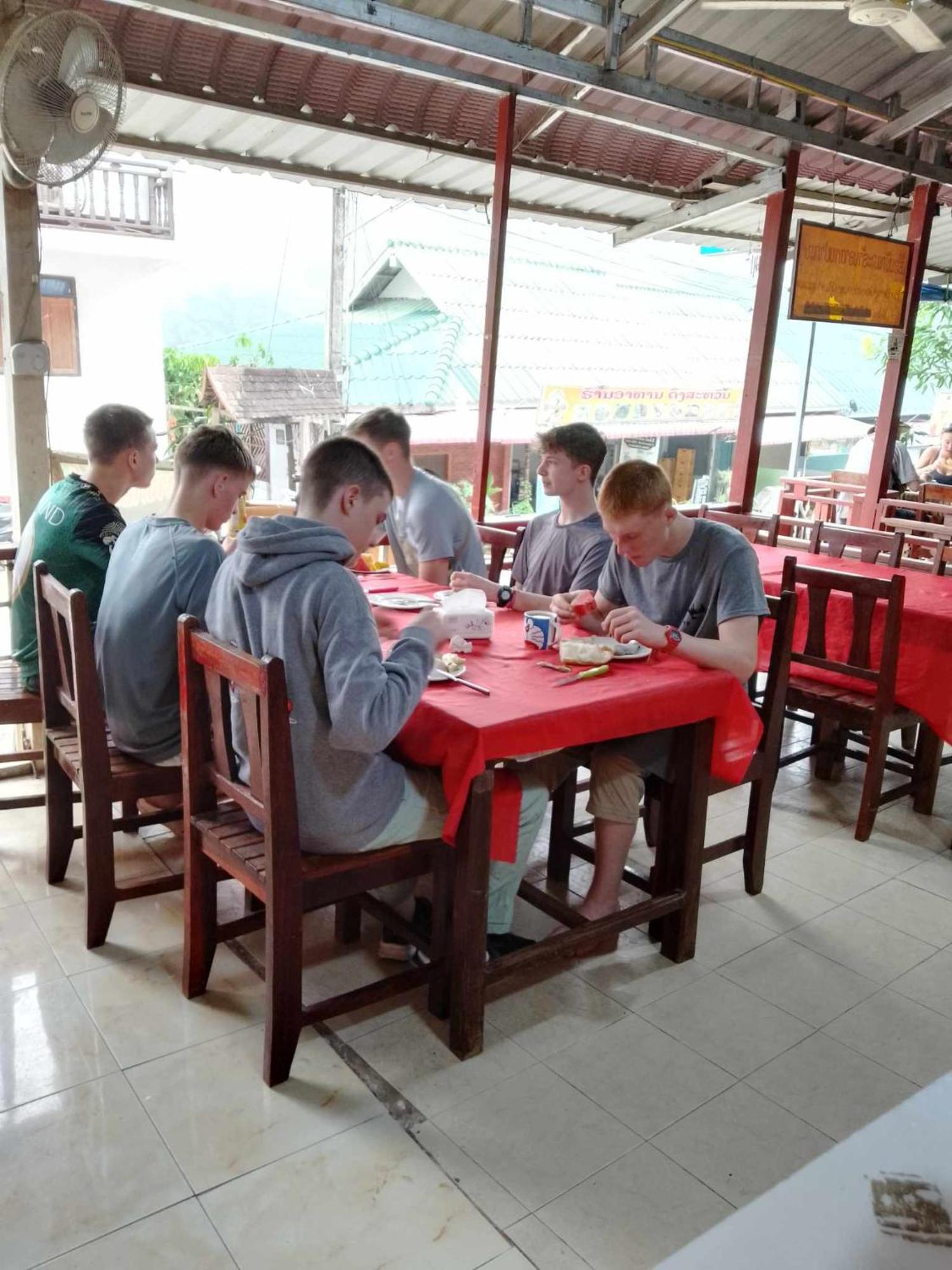 Pakbeng Guesthouse エクステリア 写真