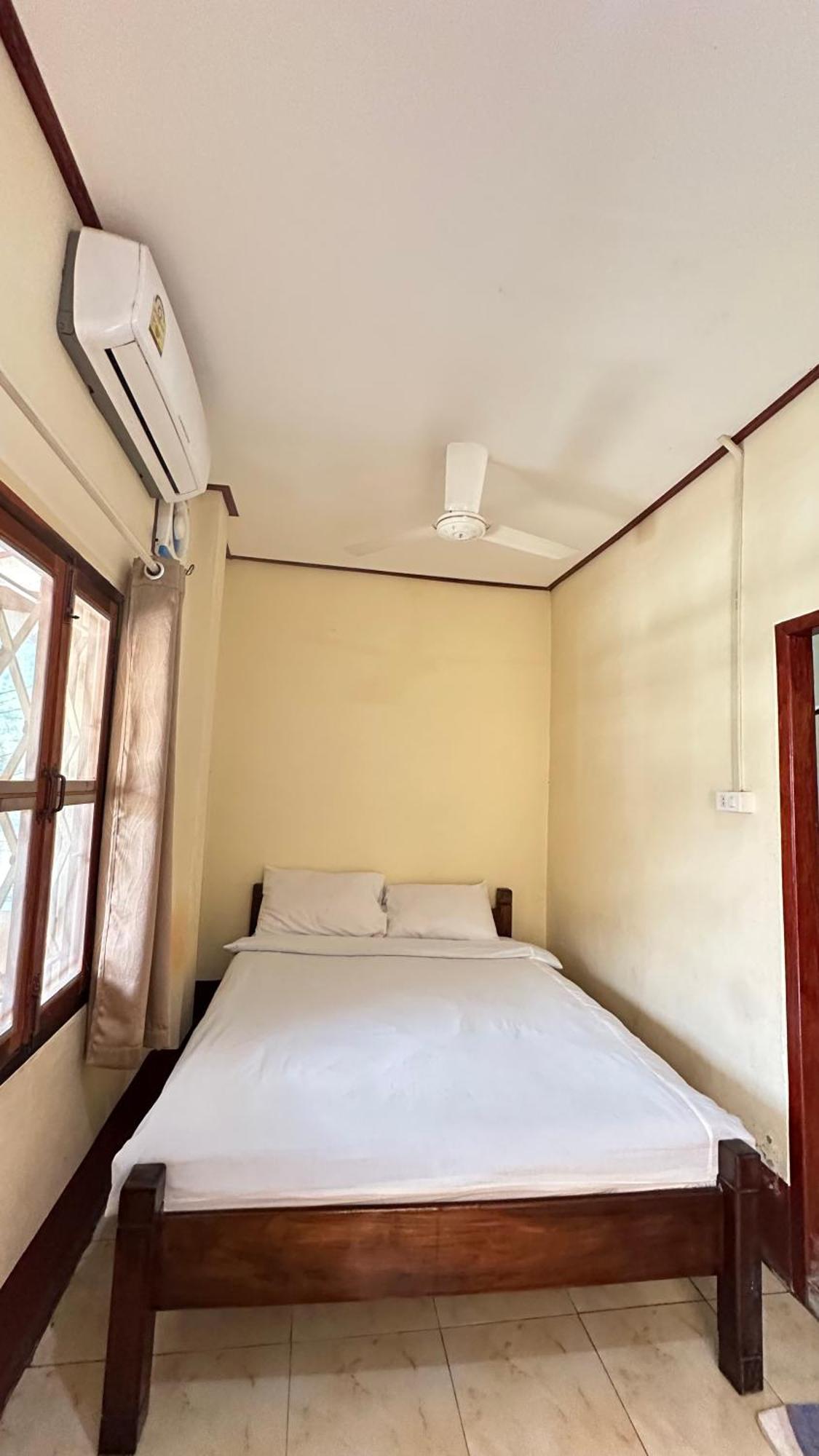 Pakbeng Guesthouse エクステリア 写真