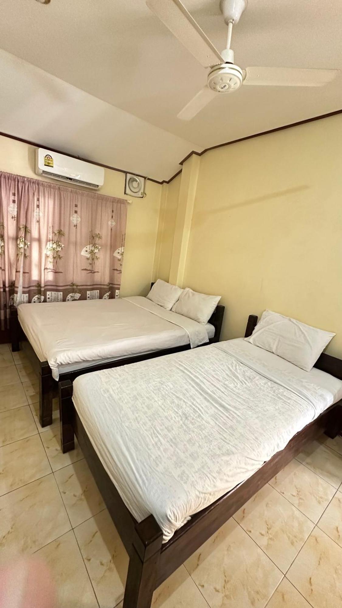 Pakbeng Guesthouse エクステリア 写真
